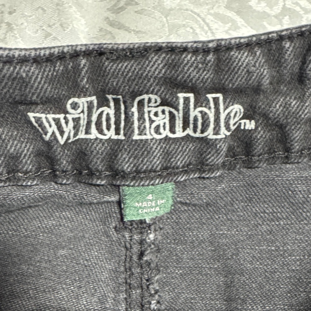 Wild Fable Black Frayed Hem Jean Mini Skirt Size 4 - Picture 2 of 4